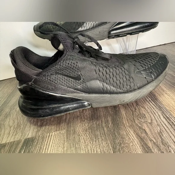 🔥Nike Air Max 270 Triple Black Breathable Mesh Men Athletic Sneakers Size 10.5 - Picture 2 of 12